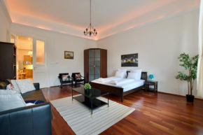 Standard Apartment by Hi5- Király Apartment